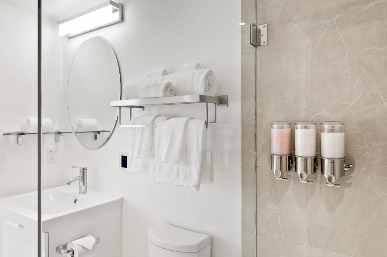 Boutique Room Steps From Downtown Mall Rose Jean Room 3 Charlottesville Zewnętrze zdjęcie
